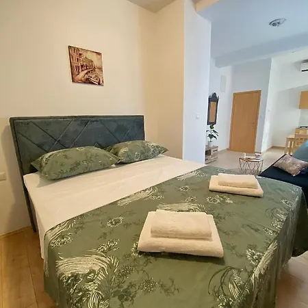 Helen Apartment